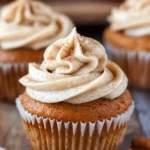 Pumpkin Cupcakes with Cinnamon Cream Cheese Frosting