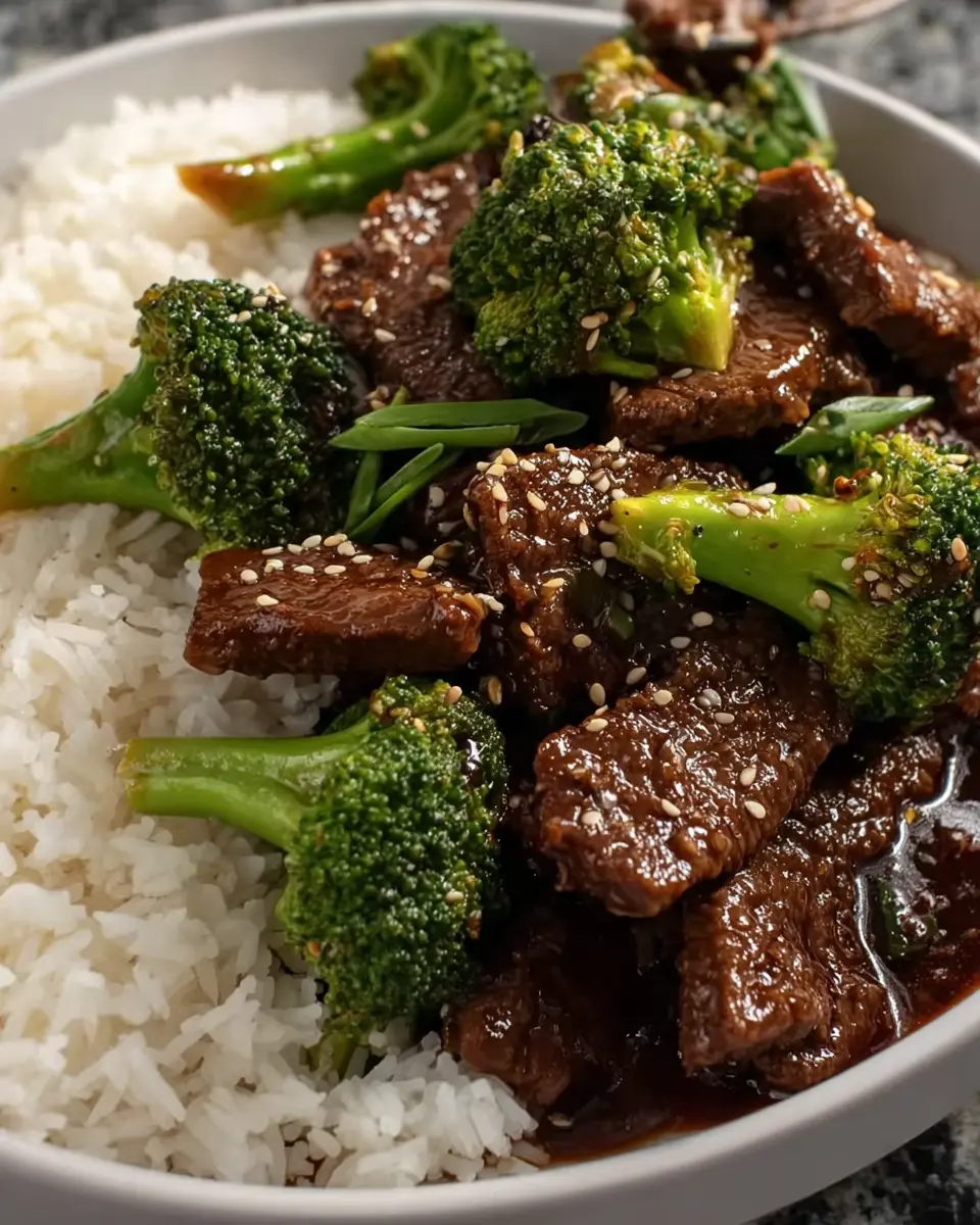 Slow Cooker Beef and Broccoli: Easy Dinner of Fresh Flavors