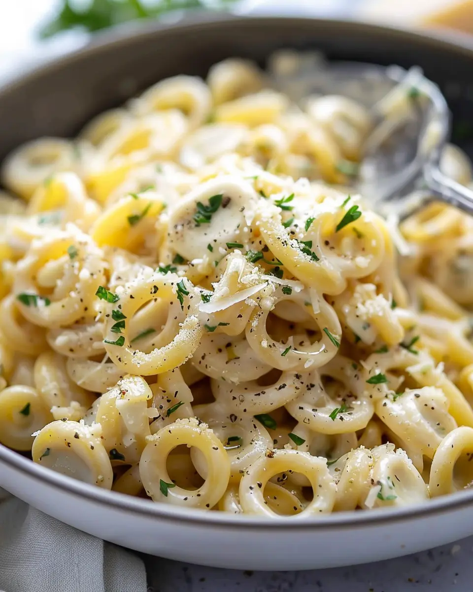 Garlic Butter Pasta One Pot Delight with Turkey Bacon and Chicken Ham
